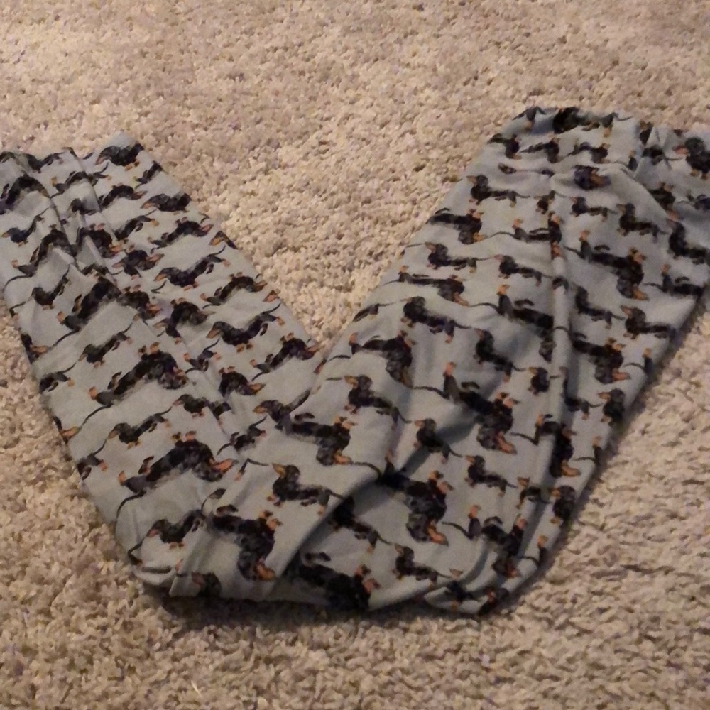 Gray Daschund leggings OS